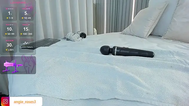 angiee_roses webcam