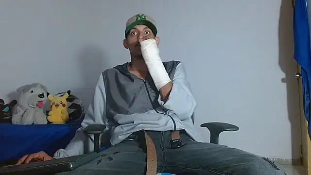 skinny23cm webcam
