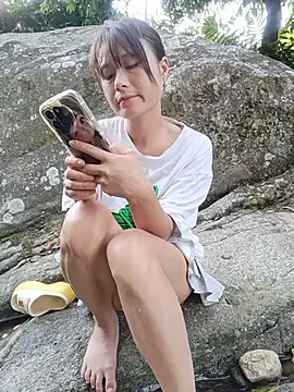 Linda-yiyi webcam