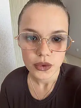 KimEvanss webcam