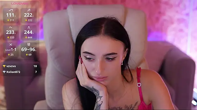 EmilyyMoon webcam