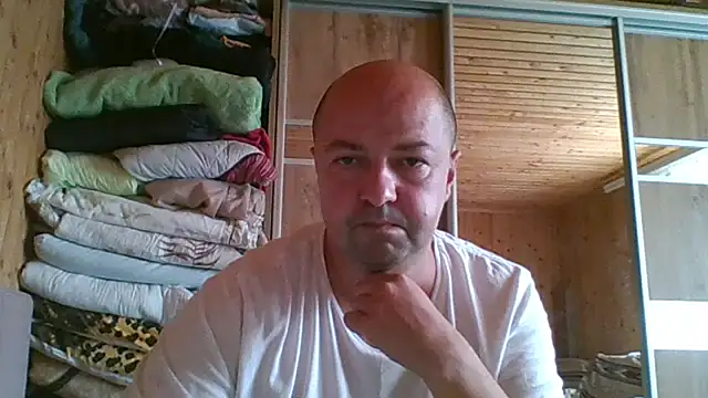 Luceriusbigass webcam