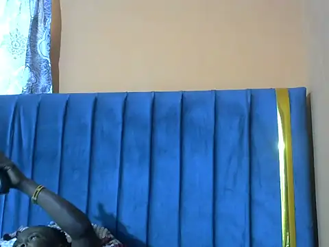 sweet-boob webcam