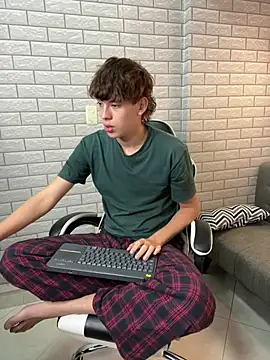Nicola_hard webcam