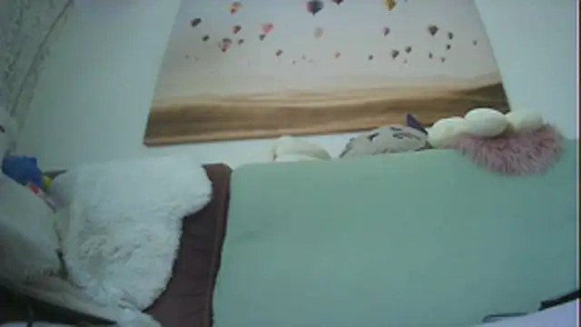 uffty96 live cam on StripChat