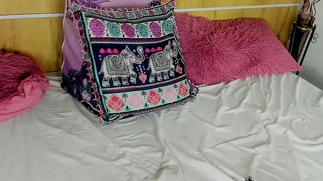 Leidy__Hot live cam on StripChat