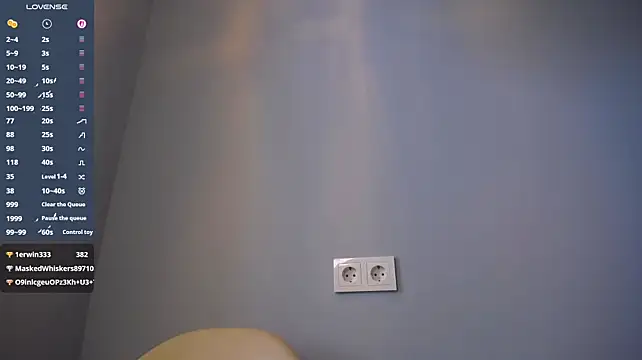 BubbbleGumm live cam on StripChat