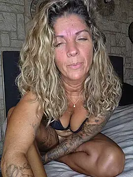 Dreamlove1 webcam