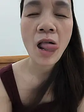 Lye_lovely webcam