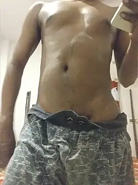 Boysuroj69 webcam