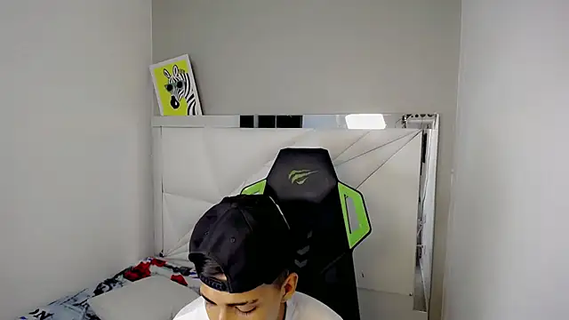 RyanFlirty webcam
