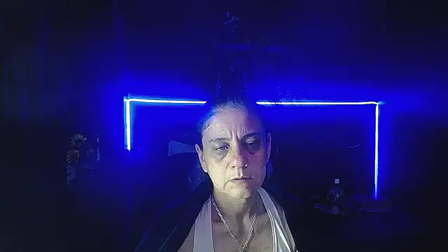 sasi_luna live cam on StripChat