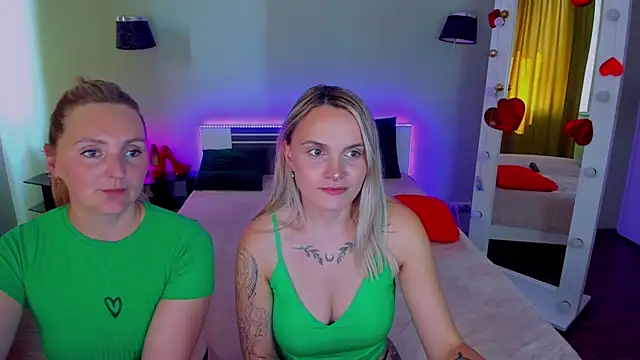 MagicEyess live cam on StripChat