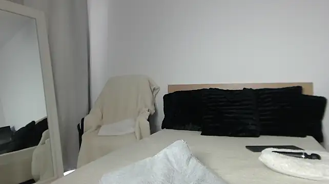 Layla23a webcam