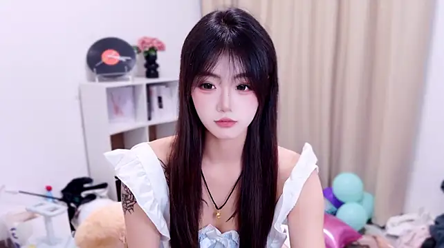 Sultry-01 webcam