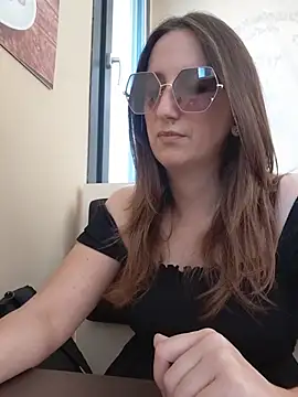 alexdevil92 (F young) - Dildo pussy toilet bar