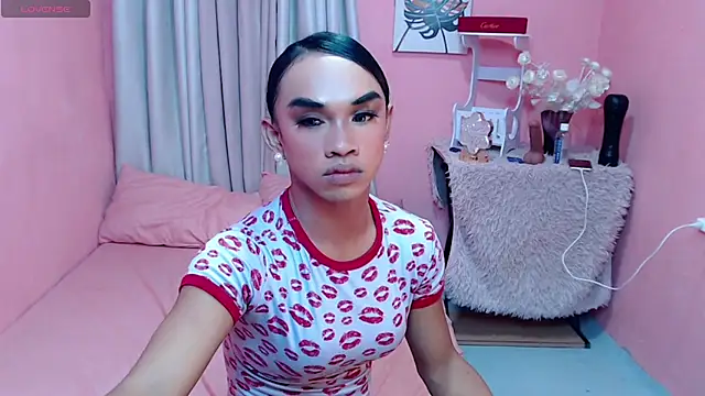 VivienneLuxe webcam