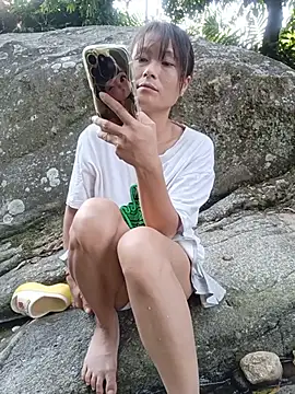 Linda-yiyi webcam