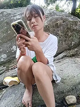 Linda-yiyi webcam