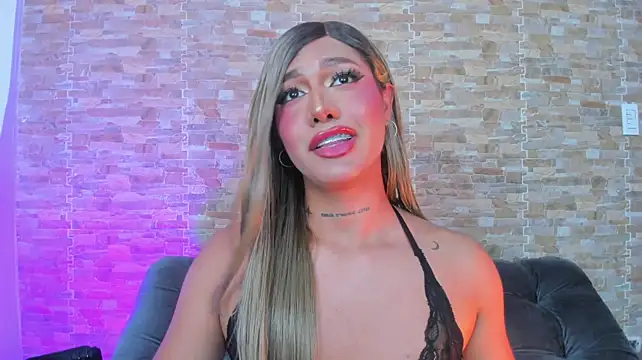 Dreams_Chloe webcam