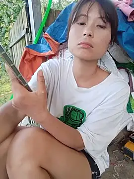 Linda-yiyi webcam