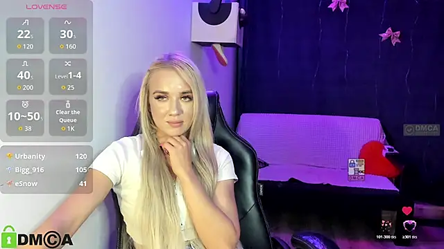 CrystalGirl99 webcam