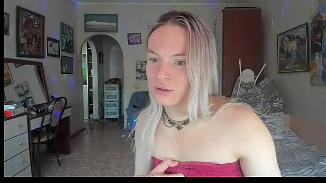 milliKira006 webcam