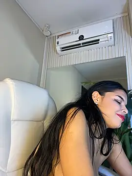 Aprilrose_ webcam