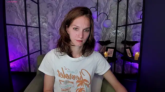 MirandaGlow webcam