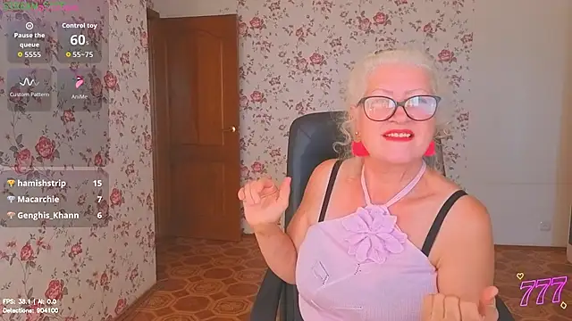 Maya_Mayflower webcam