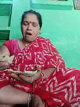 Manavi_x webcam