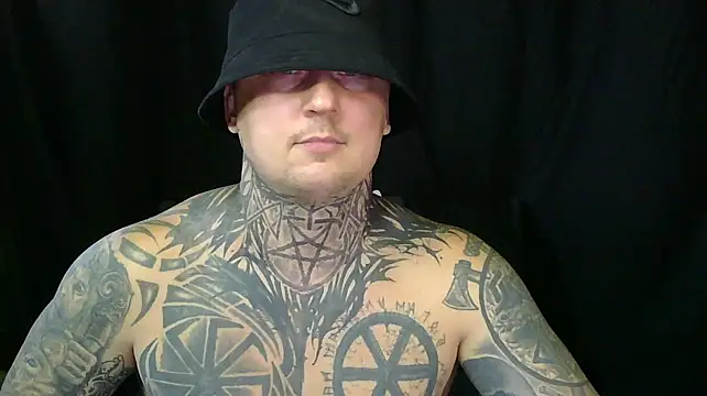 devilWithTats live cam on StripChat