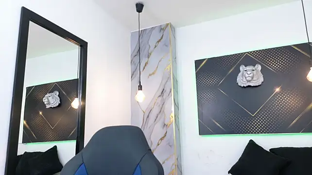 KingOfTemptation webcam