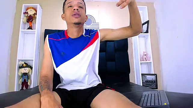 anxiuos_miller webcam