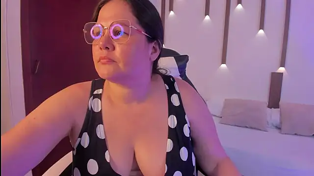 selene_blackwood webcam