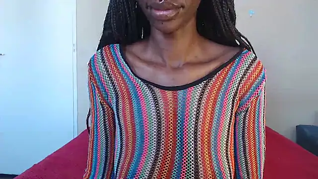 Blacktittiex02 live cam on StripChat