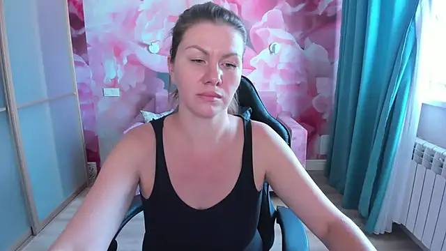 LunaKissesx live cam on StripChat