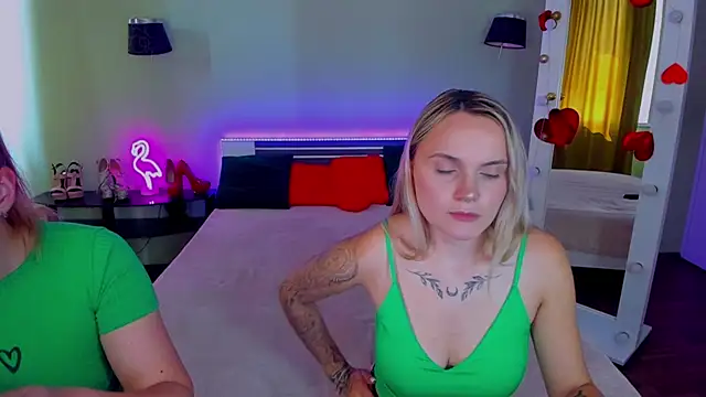 MagicEyess live cam on StripChat
