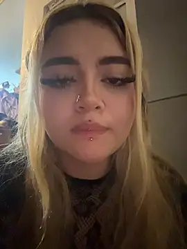 lya_nekko_ live cam on StripChat