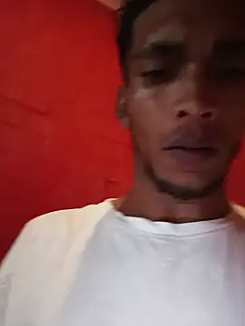 NaughtyGuy0071 webcam