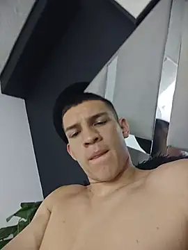 Apolo_Warrior live sex cam