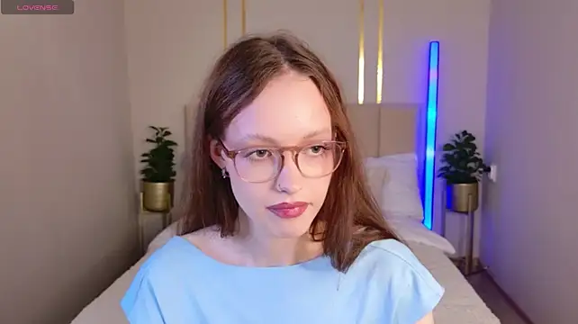 SallyPinkman webcam