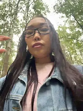 trytomakememoam webcam
