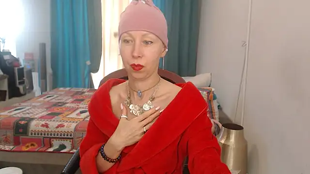LuxuryNika webcam