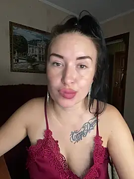 Roxana_Bell live cam on StripChat