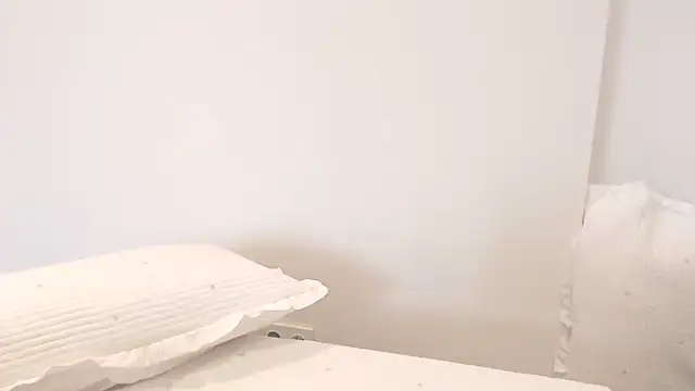 KimiKartman webcam