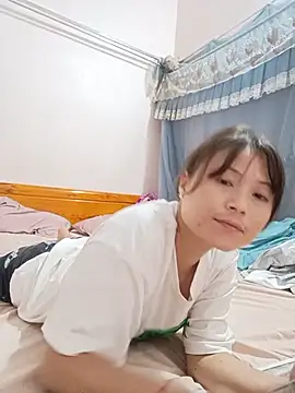 Linda-yiyi webcam