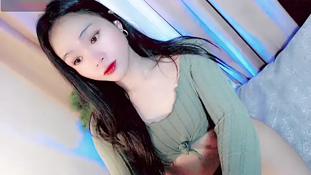 Amomentoflust202 live cam on StripChat