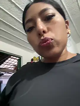 emmyjhonson07 webcam