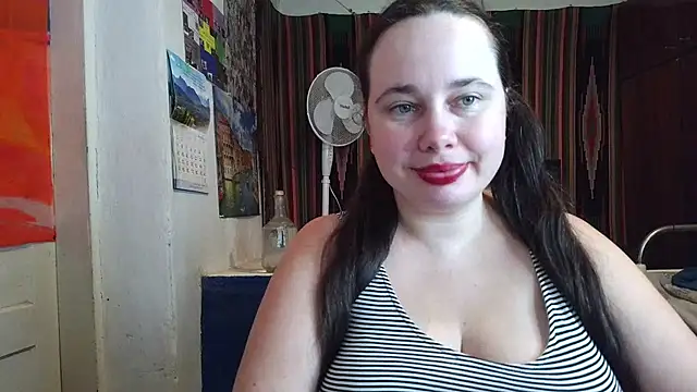 Cora_Maro webcam